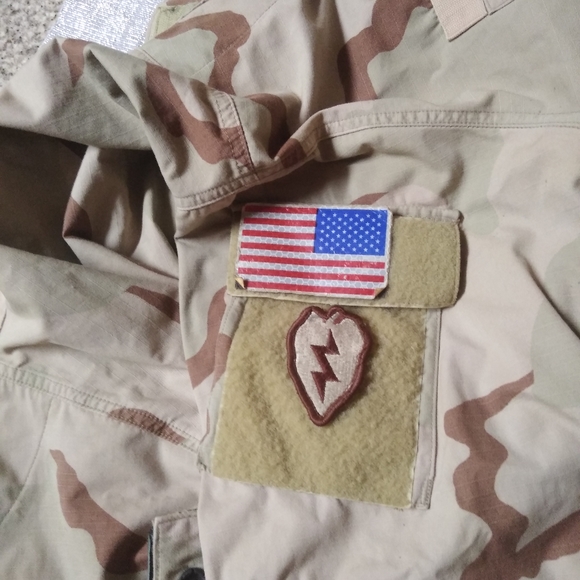 Combat uniform top - Picture 3 of 7